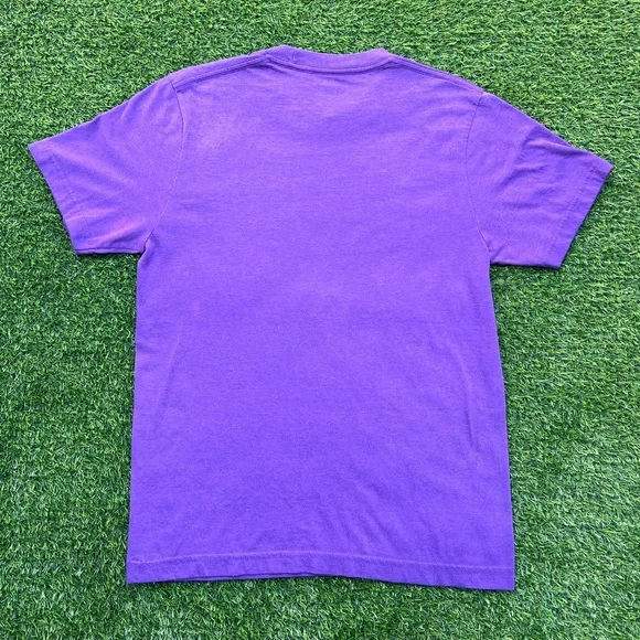 NBA x Old Navy 1985 L.A. Lakers NBA Champs Vintage Purple T Shirt Size S 💎 - Picture 2 of 4